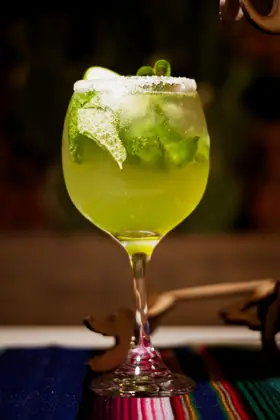 Hierbabuena y pepino